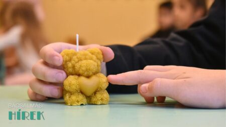 Mézkóstoló Bácsalmáson – az alsó tagozat is felfedezte a desszertmézeket