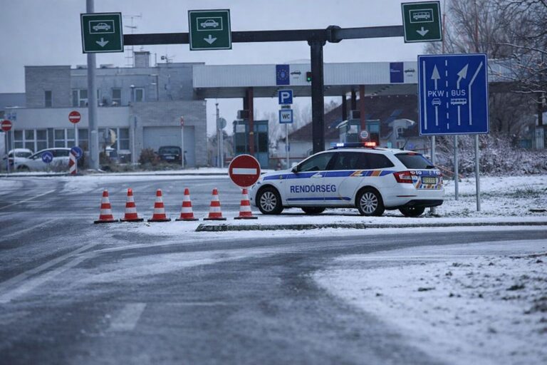 Teherforgalmi blokád a szerb határon